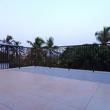 Hotel Classico International Kannangad Exterior foto