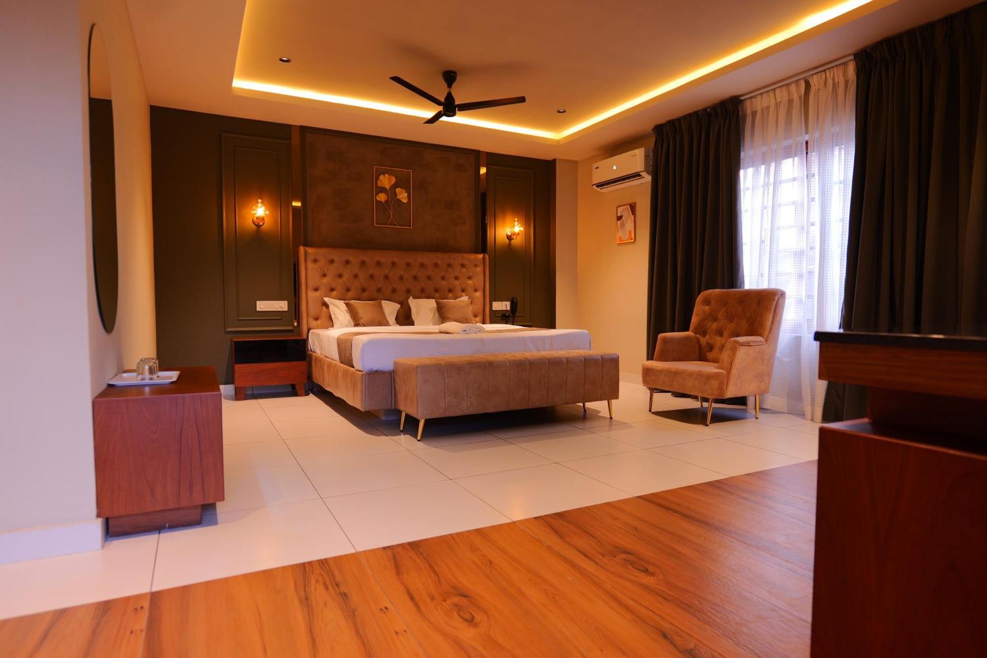 Hotel Classico International Kannangad Exterior foto