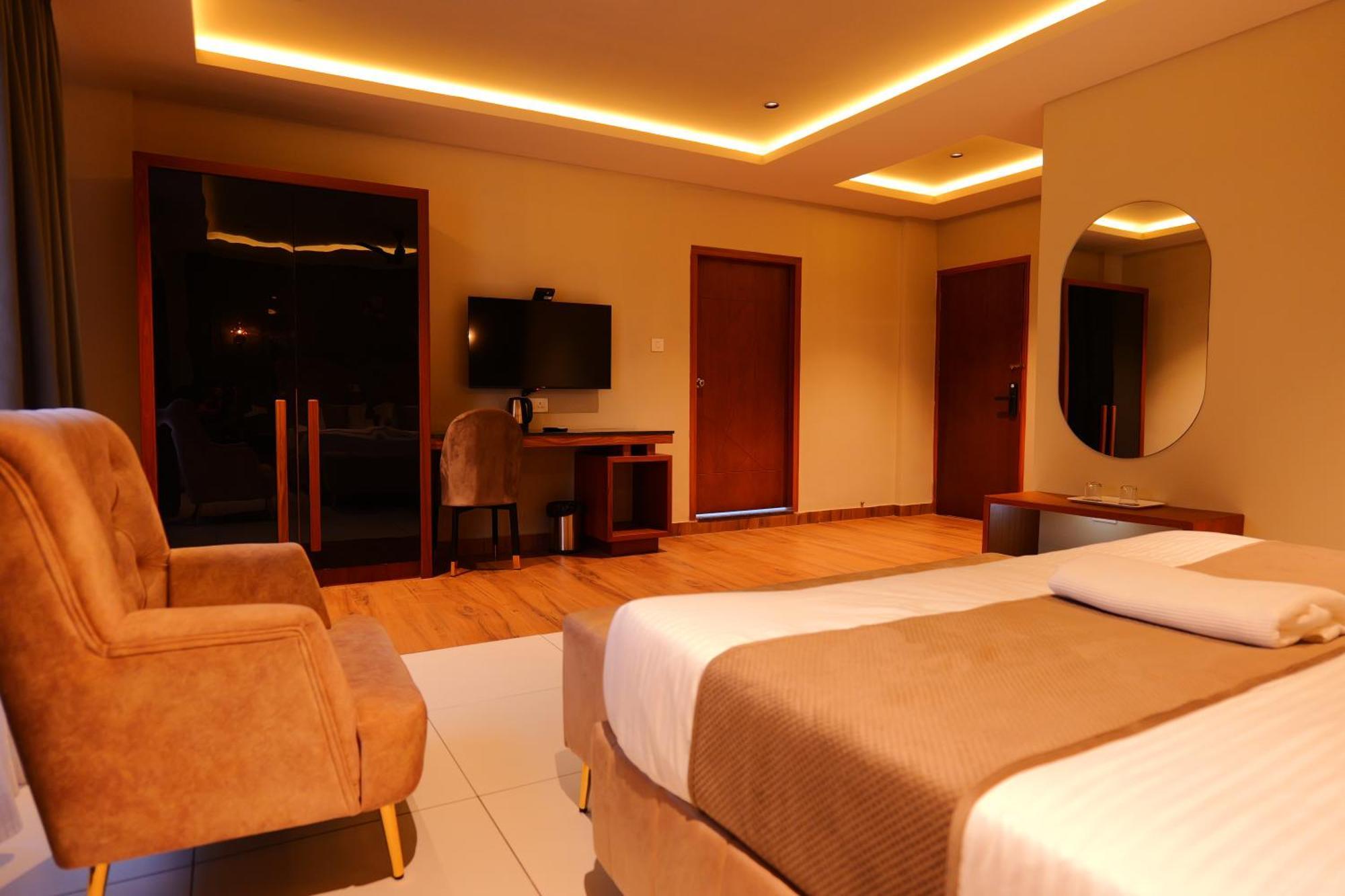 Hotel Classico International Kannangad Exterior foto
