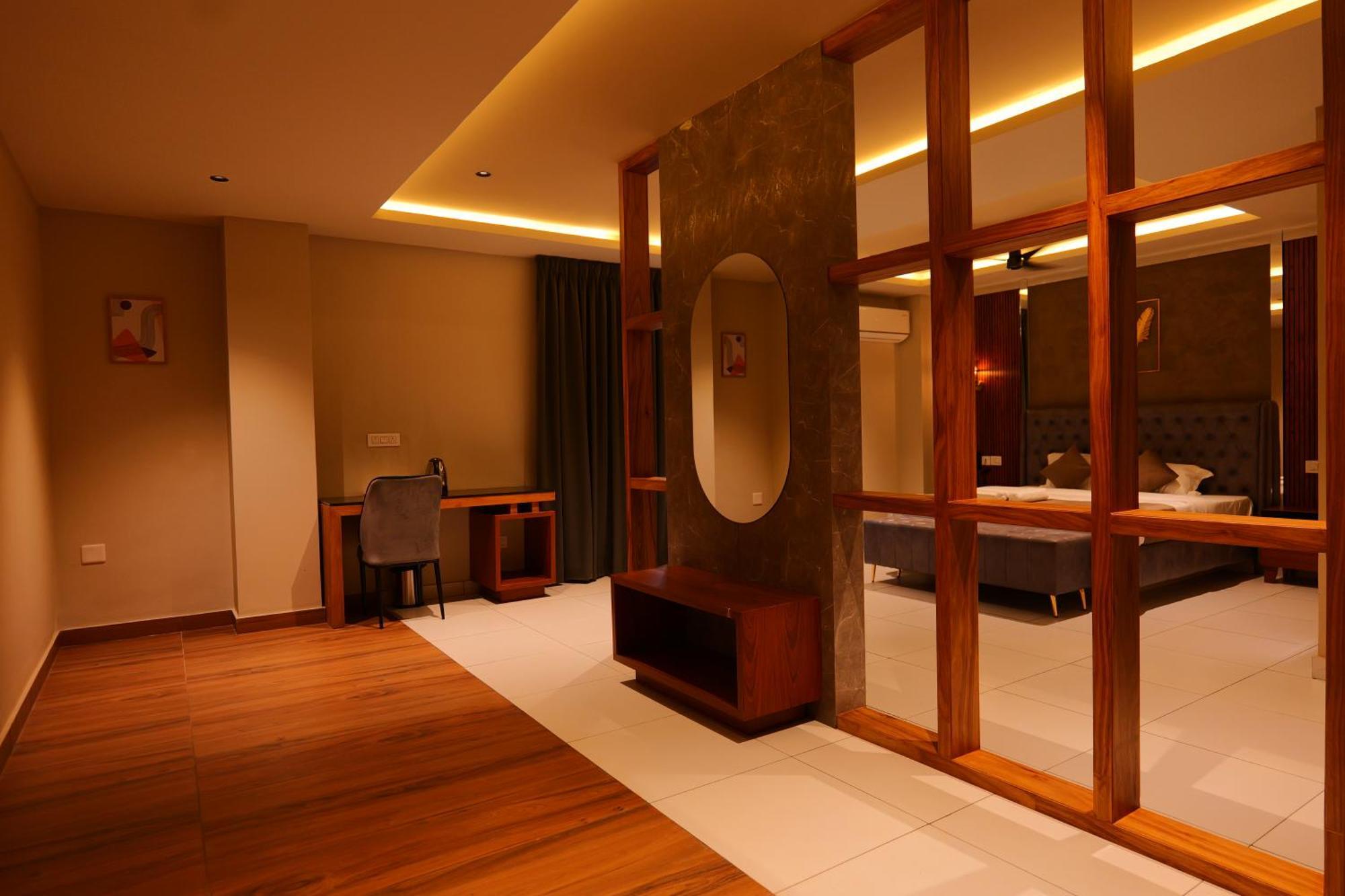 Hotel Classico International Kannangad Exterior foto